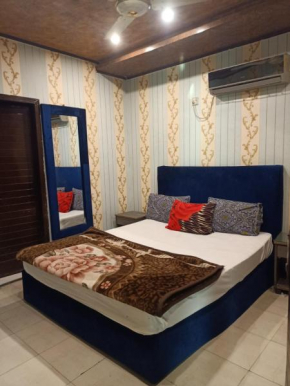 Royal family ties Hotel